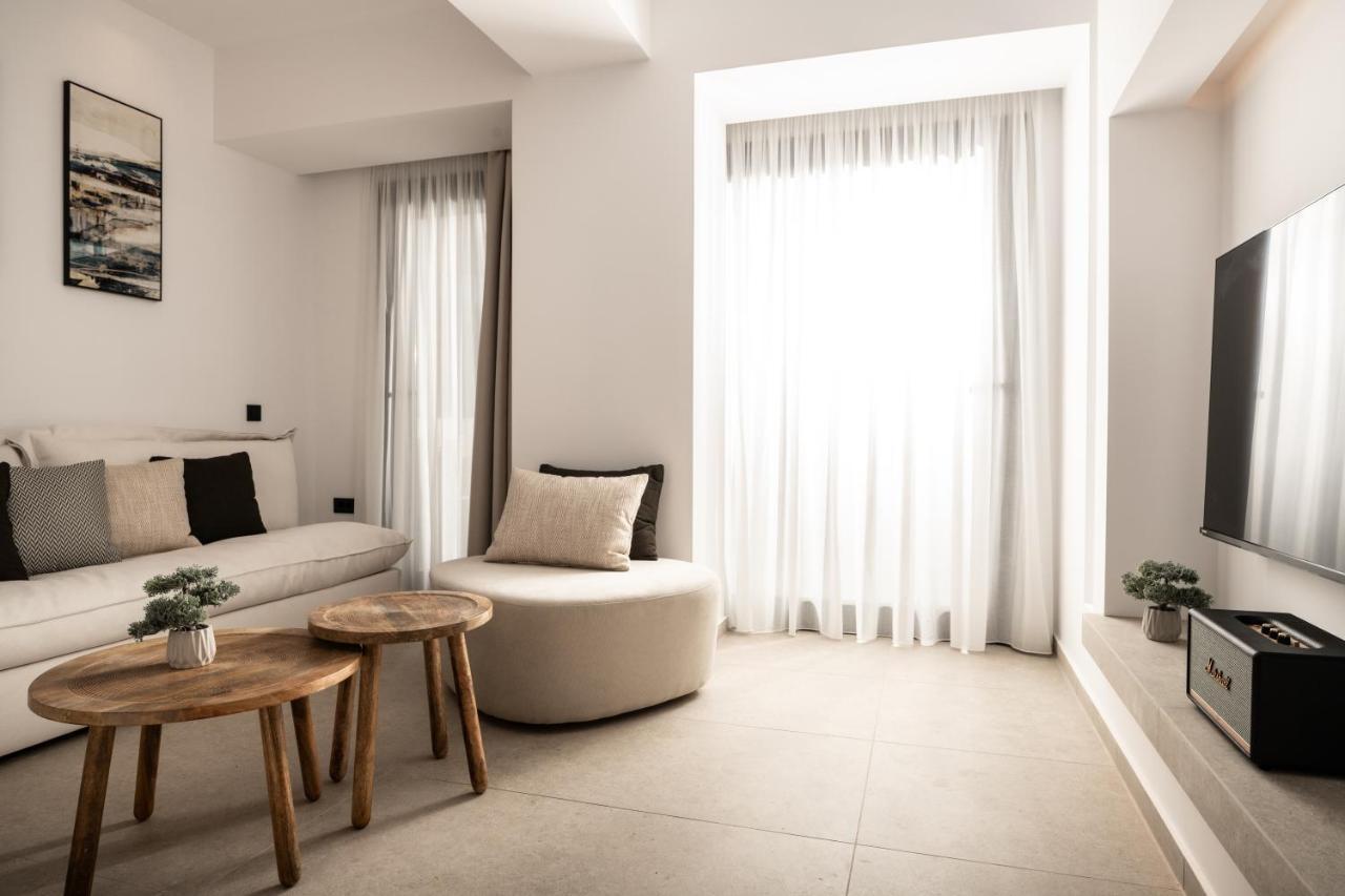 Savvas & Maria Palace Villa *