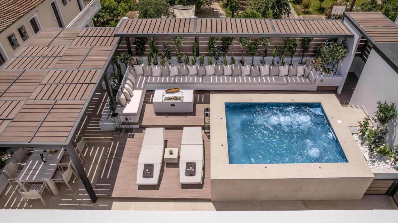 Villa Savvas & Maria Palace Laganas